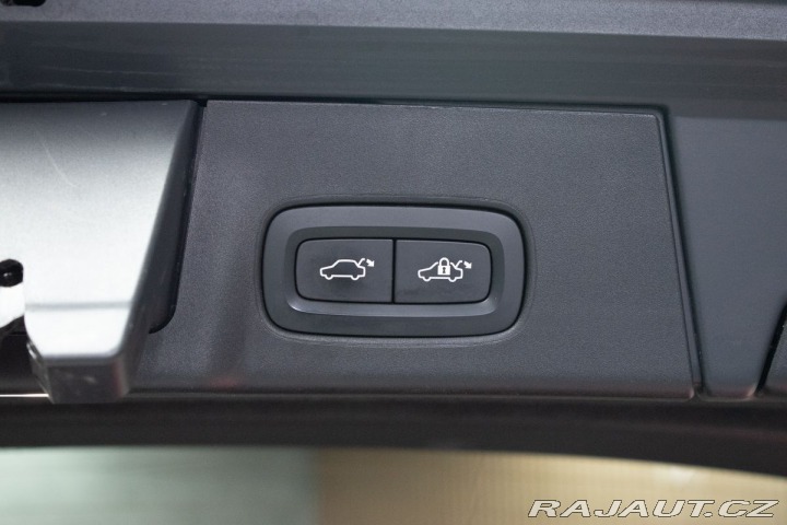 Volvo V90 D5 AWD R-DESIGN*HARMAN/KA 2020