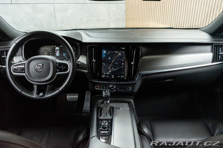 Volvo V90 D5 AWD R-DESIGN*HARMAN/KA 2020