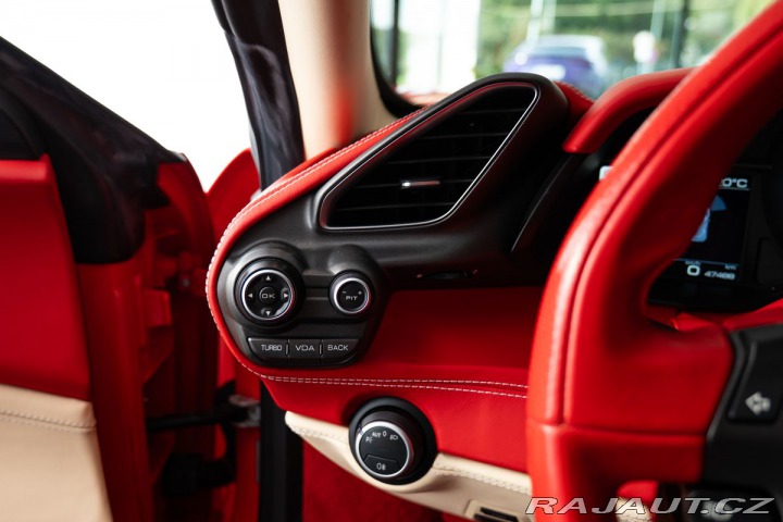 Ferrari 488 2019
