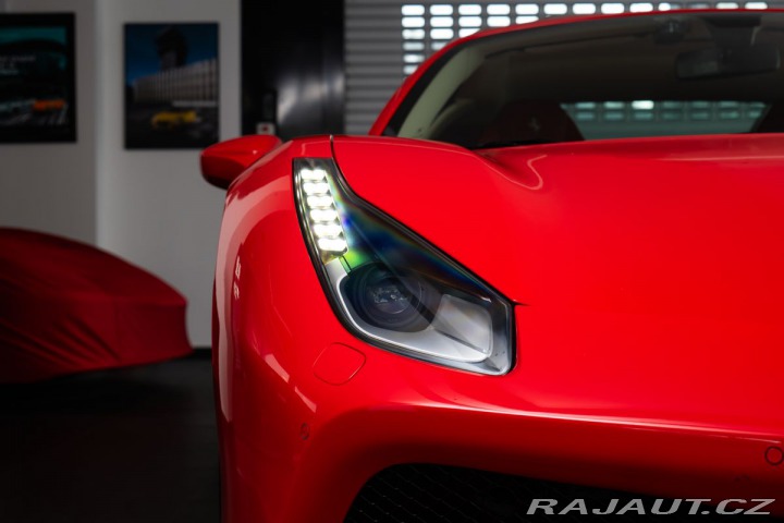 Ferrari 488 2019