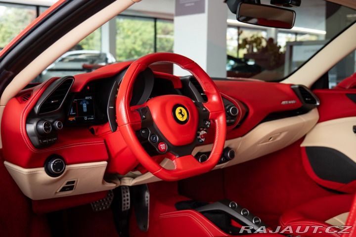 Ferrari 488 2019
