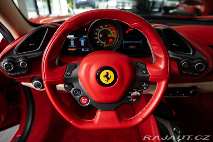 Ferrari 488 2019