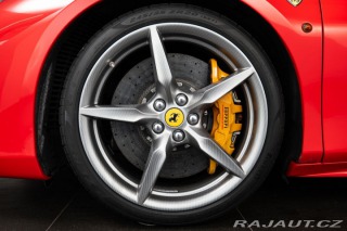 Ferrari 488  2019