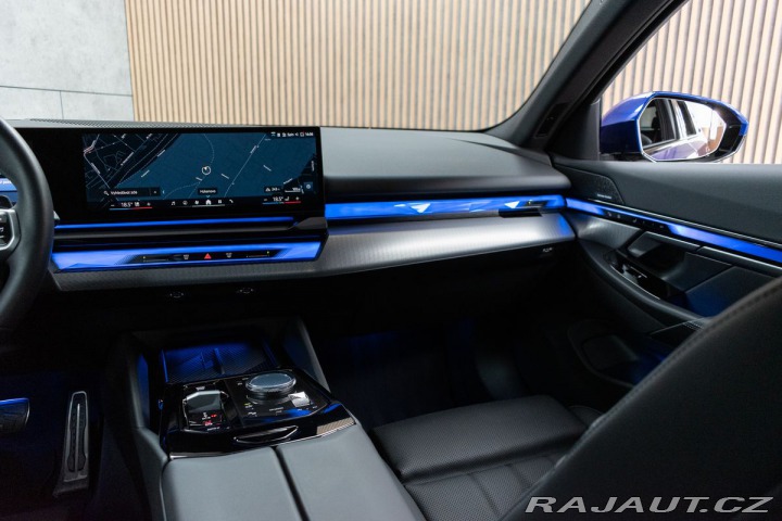 BMW 5 540d xD ///M*ZÁRUKA*TAŽNÉ 2025