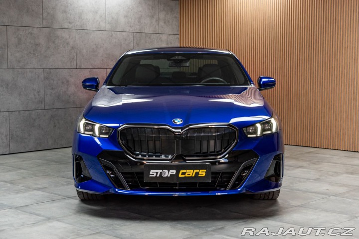 BMW 5 540d xD ///M*ZÁRUKA*TAŽNÉ 2025
