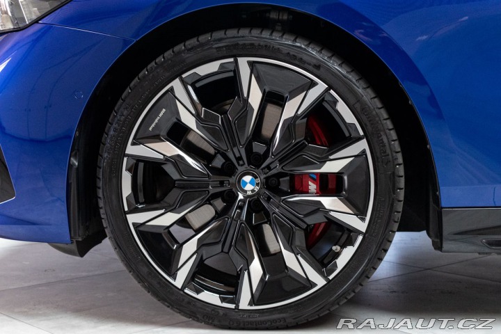 BMW 5 540d xD ///M*ZÁRUKA*TAŽNÉ 2025