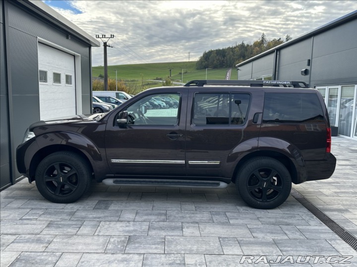 Nissan Pathfinder 3,0 DCI 231PS LE Executi 2011