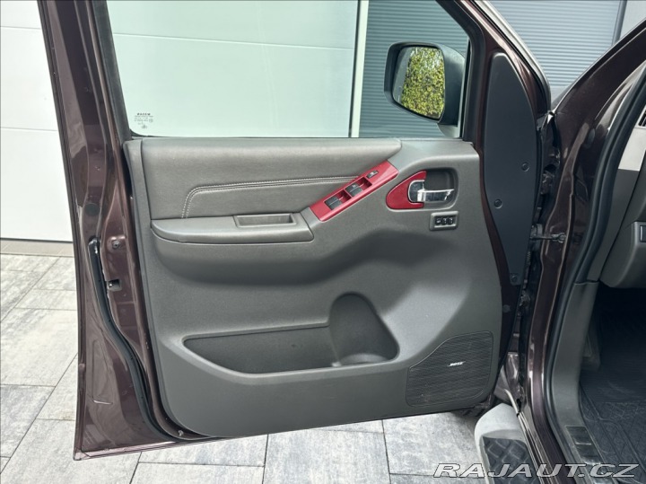 Nissan Pathfinder 3,0 DCI 231PS LE Executi 2011