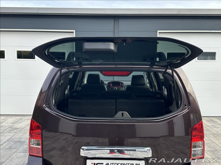 Nissan Pathfinder 3,0 DCI 231PS LE Executi 2011