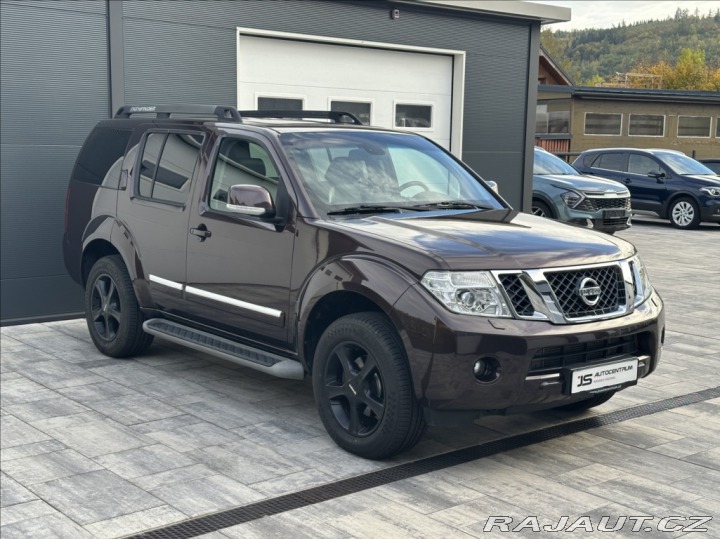 Nissan Pathfinder 3,0 DCI 231PS LE Executi 2011