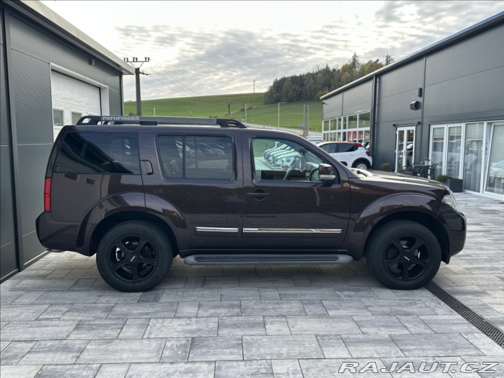 Nissan Pathfinder 3,0 DCI 231PS LE Executi 2011