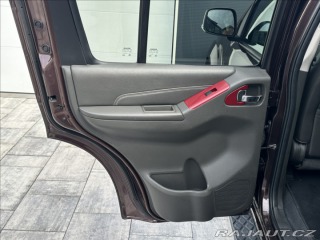 Nissan Pathfinder 3,0 DCI 231PS LE Executi 2011