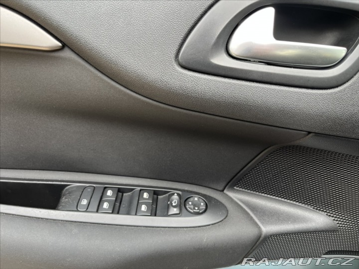 Citroën C4 1,2 PT 96kW Pure Tech VÝ 2014