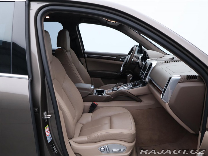 Porsche Cayenne 4.8 Turbo S 405kW DPH CZ 2013