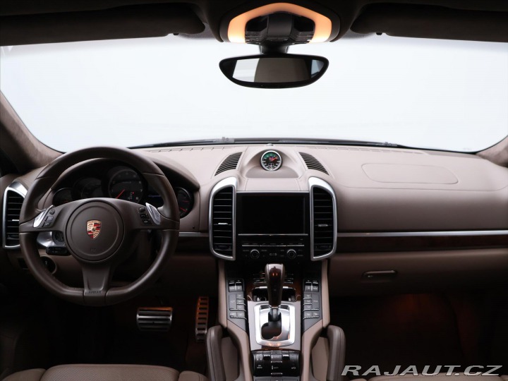 Porsche Cayenne 4.8 Turbo S 405kW DPH CZ 2013