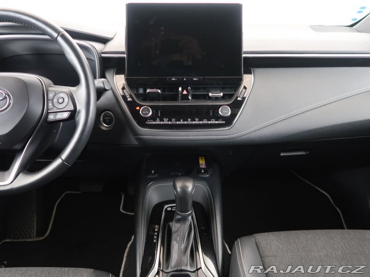 Toyota Corolla 1.8Hybrid,72KW,Style,Tažn 2024