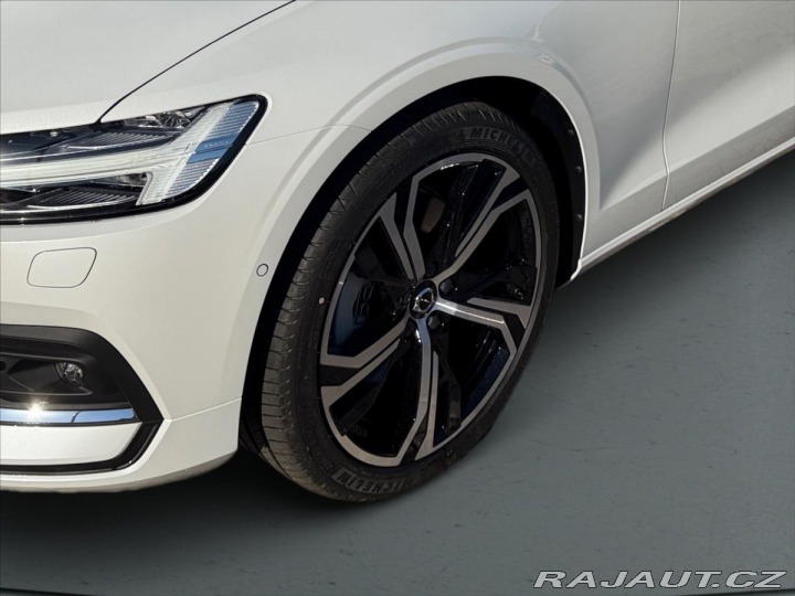 Volvo V60 2,0 V60 B4 Plus Bright 67 2026