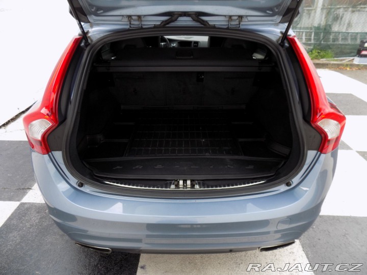 Volvo V60 2.0-D4/Inscription/LED/DP 2016