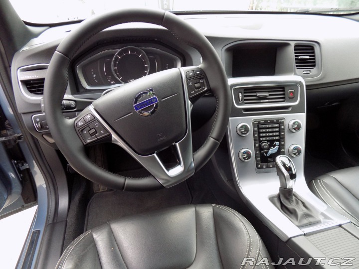 Volvo V60 2.0-D4/Inscription/LED/DP 2016