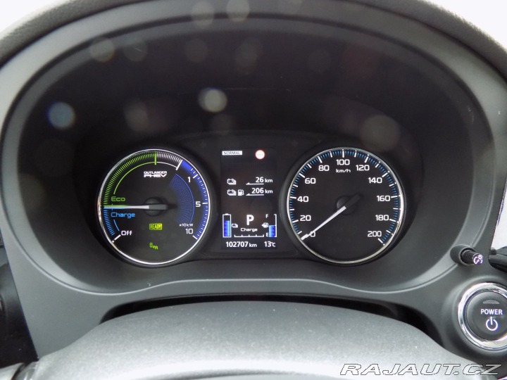 Mitsubishi Outlander 2.4 PHEV/4WD/1.Maj./LED/ 2021
