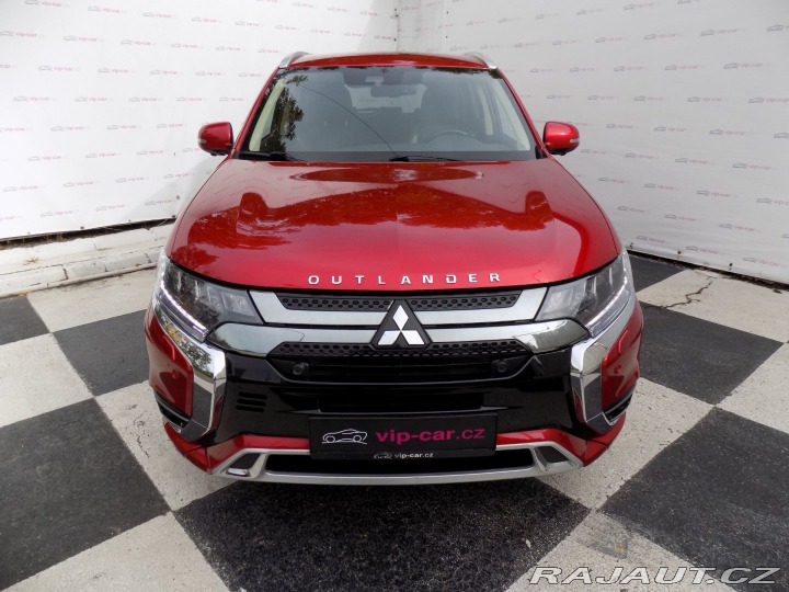 Mitsubishi Outlander 2.4 PHEV/4WD/1.Maj./LED/ 2021