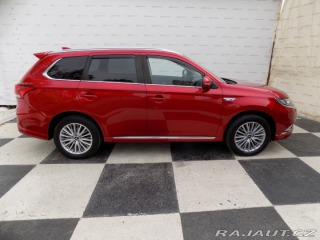 Mitsubishi Outlander 2.4 PHEV/4WD/1.Maj./LED/ 2021
