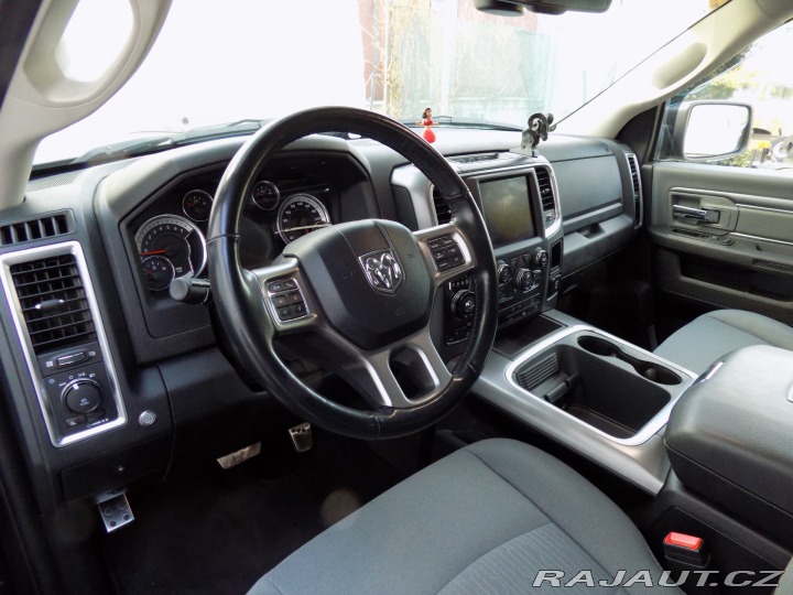 Dodge RAM 5.7 HEMI/CREW CAB/ČR/DPH/ 2022