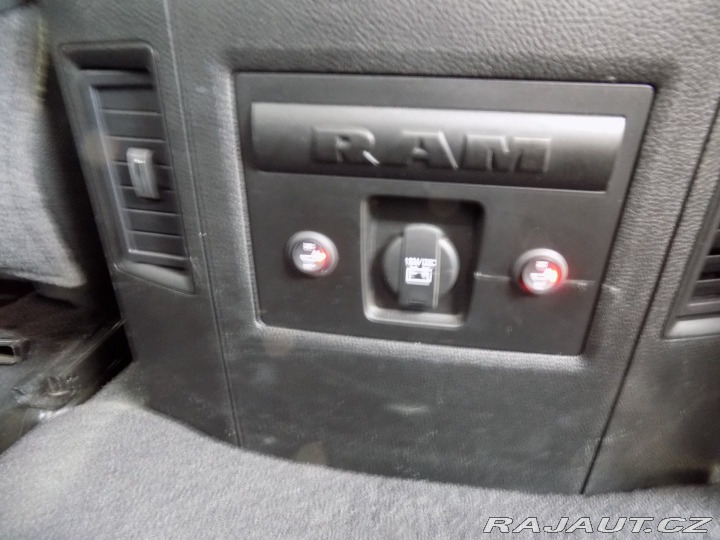 Dodge RAM 5.7 HEMI/CREW CAB/ČR/DPH/ 2022