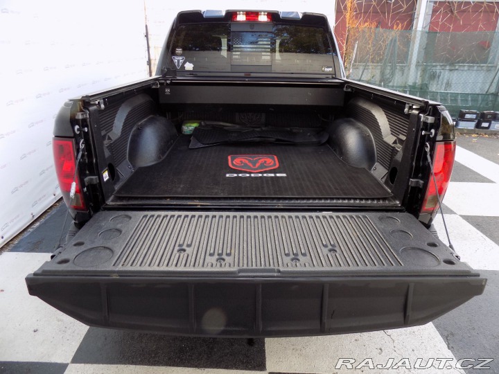 Dodge RAM 5.7 HEMI/CREW CAB/ČR/DPH/ 2022