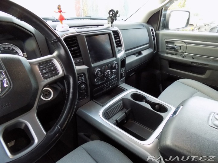 Dodge RAM 1500 5.7 HEMI/CREW CAB/ČR/DPH/ 2022