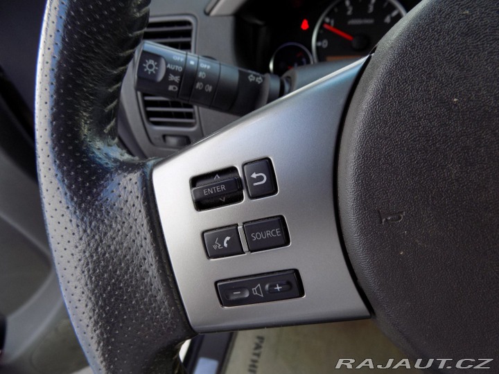 Nissan Pathfinder 2.5DCi/4x4/7.Míst/ 2008