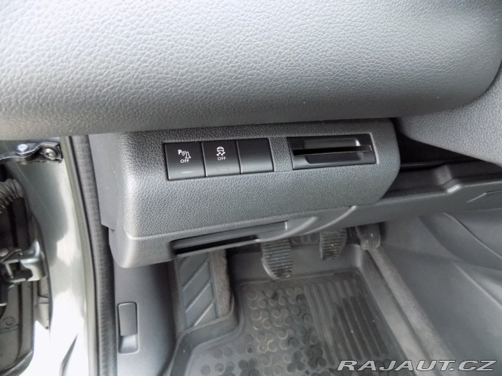 Peugeot 5008 1.6Ti/LED/PANO/Head-up/Kl 2014