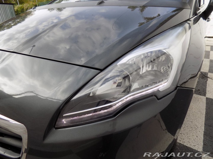 Peugeot 5008 1.6Ti/LED/PANO/Head-up/Kl 2014
