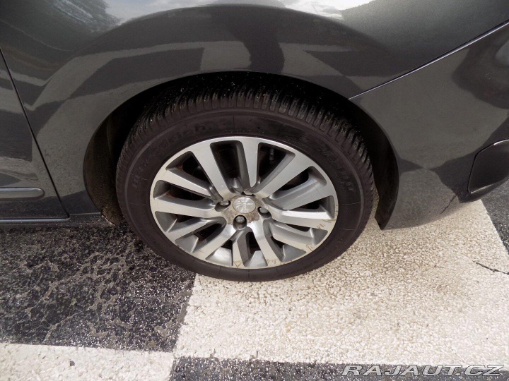 Peugeot 5008 1.6Ti/LED/PANO/Head-up/Kl 2014