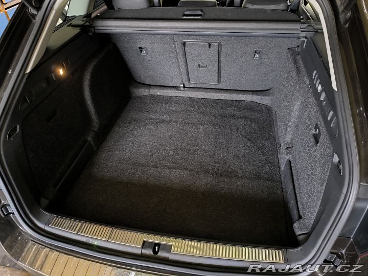Škoda Superb Combi 2016