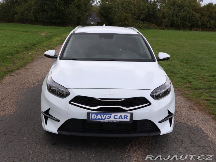 Kia Ceed 1,5 T-GDI 117kW DCT TOP D 2024