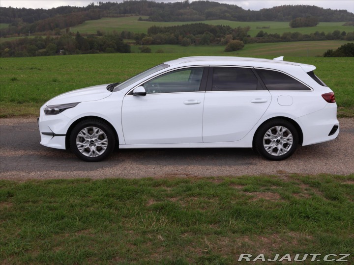 Kia Ceed 1,5 T-GDI 117kW DCT TOP D 2024
