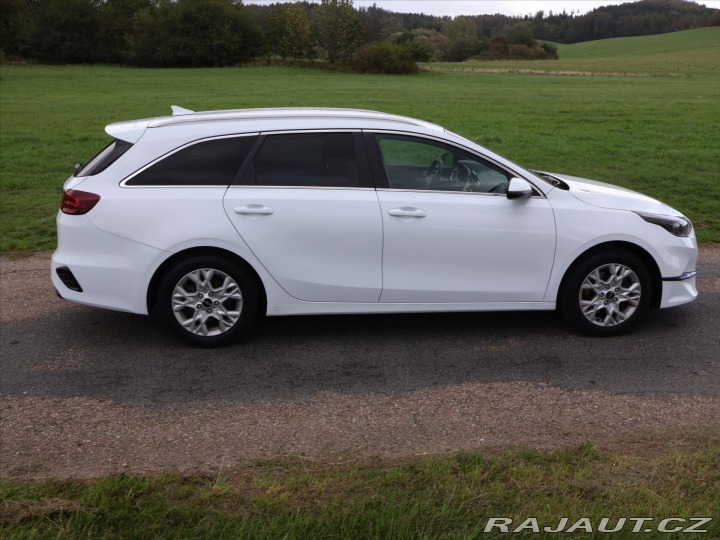 Kia Ceed 1,5 T-GDI 117kW DCT TOP D 2024