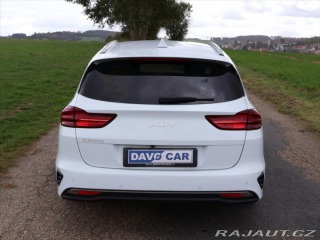 Kia Ceed 1,5 T-GDI 117kW DCT TOP D 2024