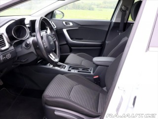 Kia Ceed 1,5 T-GDI 117kW DCT TOP D 2024