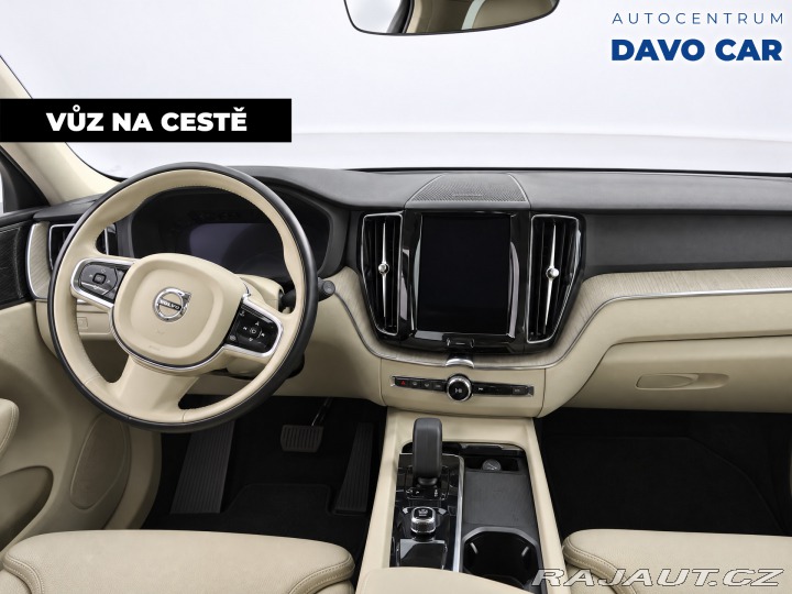 Volvo XC60 2,0 B4 145kW AWD Plus Bri 2022