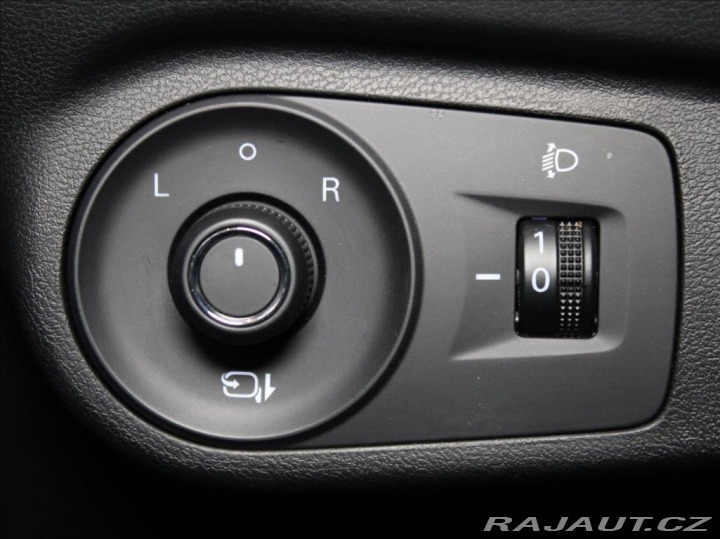 MG ZS 1,5 i 85kW Elegance 18tkm 2025