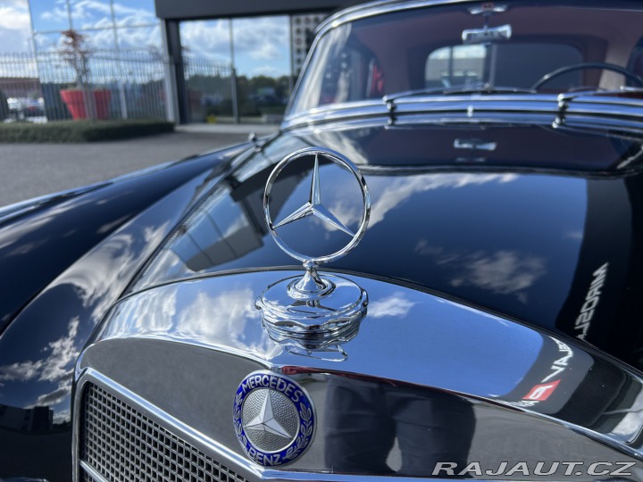 Mercedes-Benz Ostatní modely 220 S PONTON CABRIOLET 1957