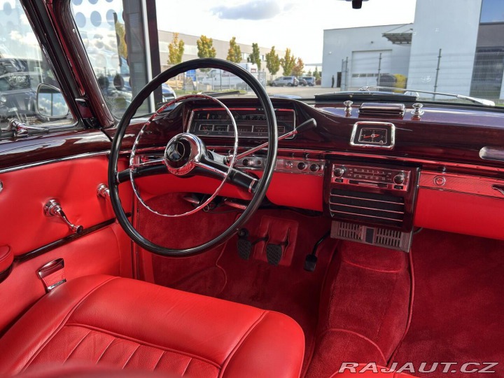 Mercedes-Benz Ostatní modely 220 S PONTON CABRIOLET 1957