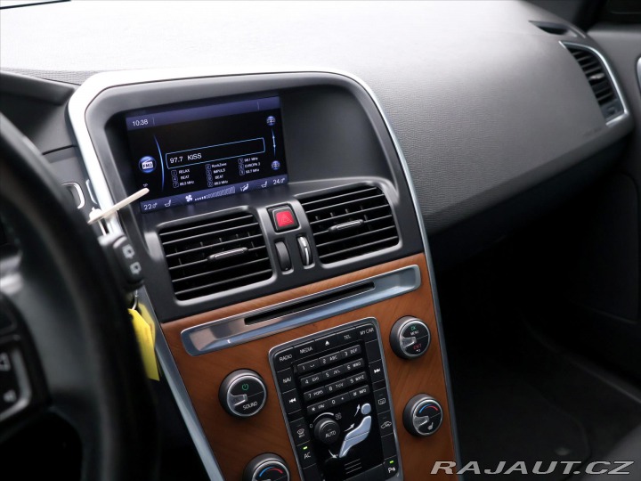 Volvo XC60 2,0 D4 120kW Momentum AUT 2014