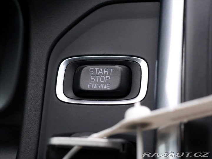 Volvo XC60 2,0 D4 120kW Momentum AUT 2014
