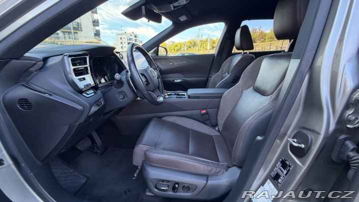 Lexus Ostatní modely RX 450h plus 450H+ 2,5 PHEV LUXURY TAŽ 2024