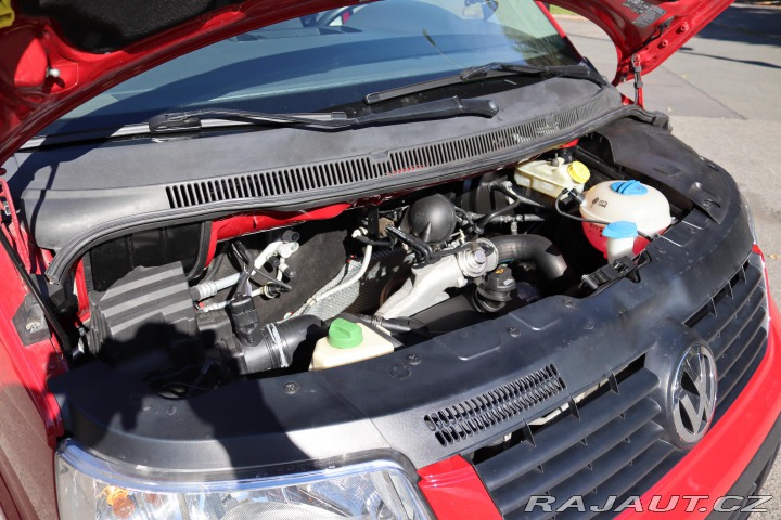 Volkswagen Transporter T5 1.9 TDI 77 kW | 9 MÍST 2005