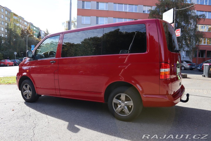 Volkswagen Transporter T5 1.9 TDI 77 kW | 9 MÍST 2005