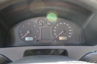 Volkswagen Transporter T5 1.9 TDI 77 kW | 9 MÍST 2005